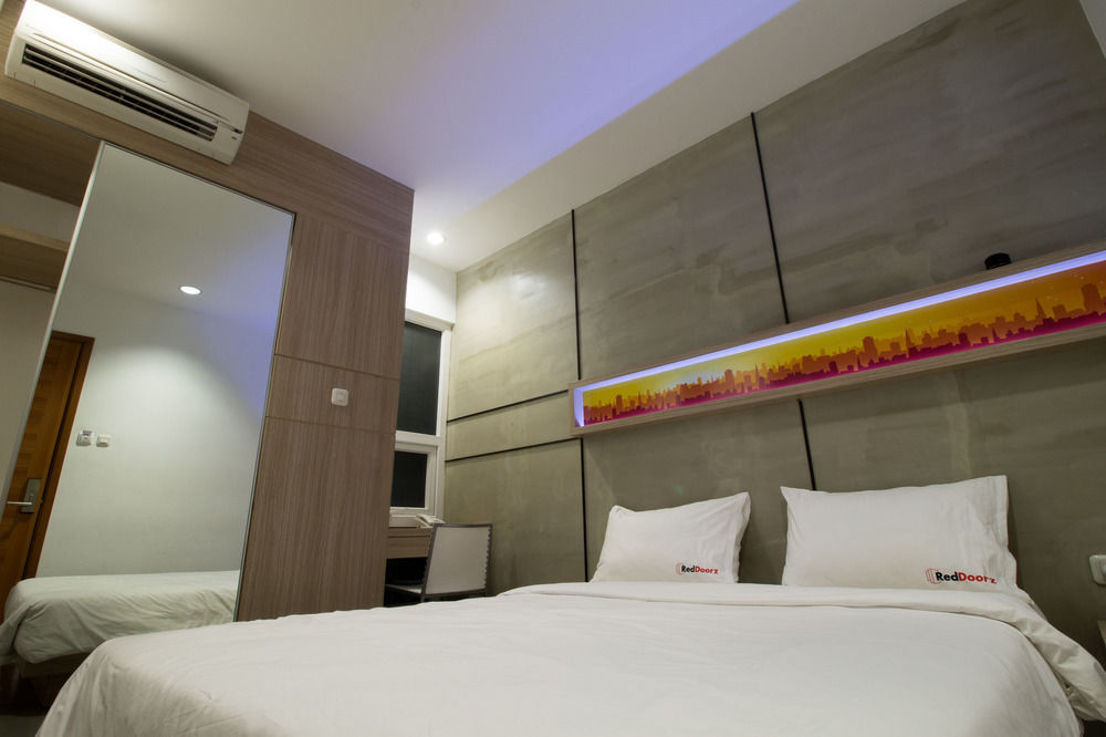 Reddoorz Plus @ Setiabudi Eight Cakarta Dış mekan fotoğraf