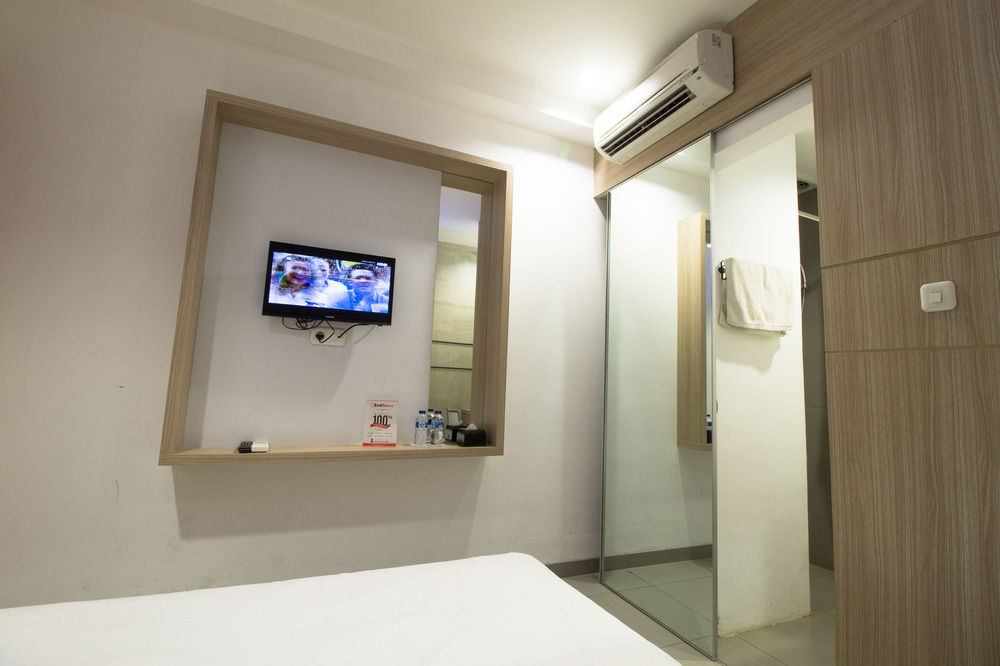 Reddoorz Plus @ Setiabudi Eight Cakarta Dış mekan fotoğraf