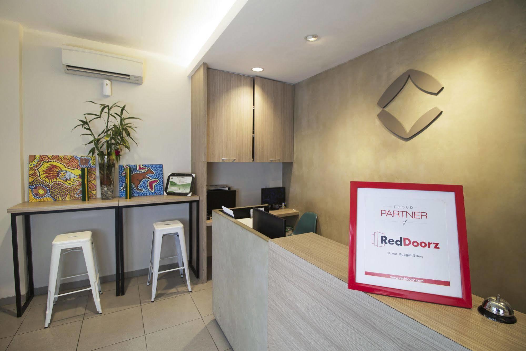 Reddoorz Plus @ Setiabudi Eight Cakarta Dış mekan fotoğraf